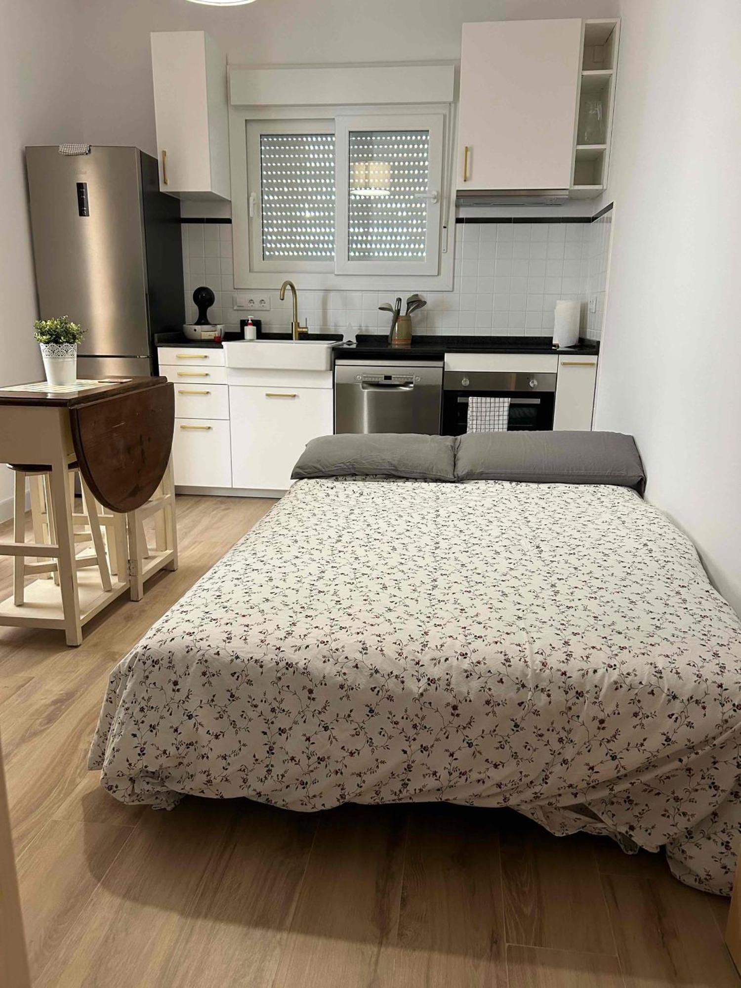 Apartamento Con Wifi, Patio Y Garaje Privado Alcalá de Guadaira Zewnętrze zdjęcie