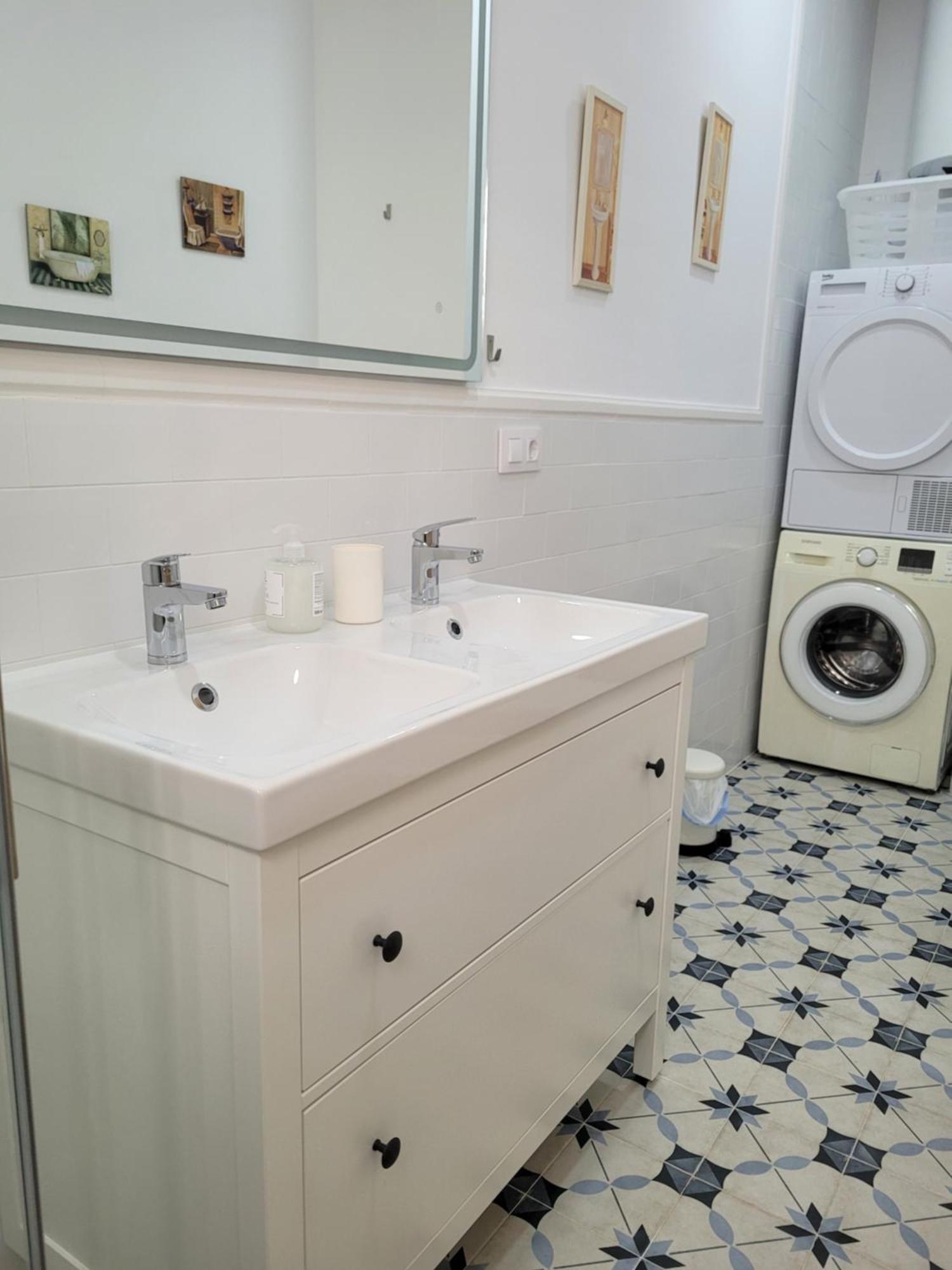 Apartamento Con Wifi, Patio Y Garaje Privado Alcalá de Guadaira Zewnętrze zdjęcie